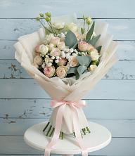 Букет цветов из:  Розы и Лизиантусы в Троицкое