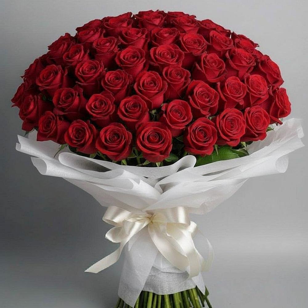 Букет 101 Красная роза Блэк Мэджик в Троицкое