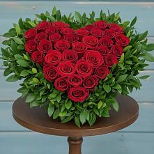 Цветочная композиция из Розы в виде сердца в Троицкое