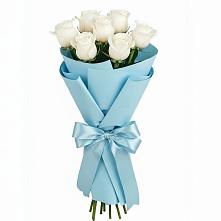 Букет 7 белых роз Проуд в Троицкое