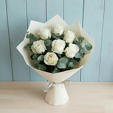 Букет Белые розы в Эвкалипте в Троицкое