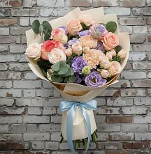 Букет цветов из:  Розы, Лизиантусы и Гвоздики #REPLACE_PRED# Троицкое